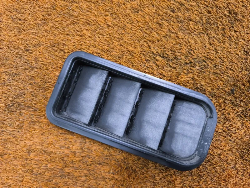 Решетка вентиляционная