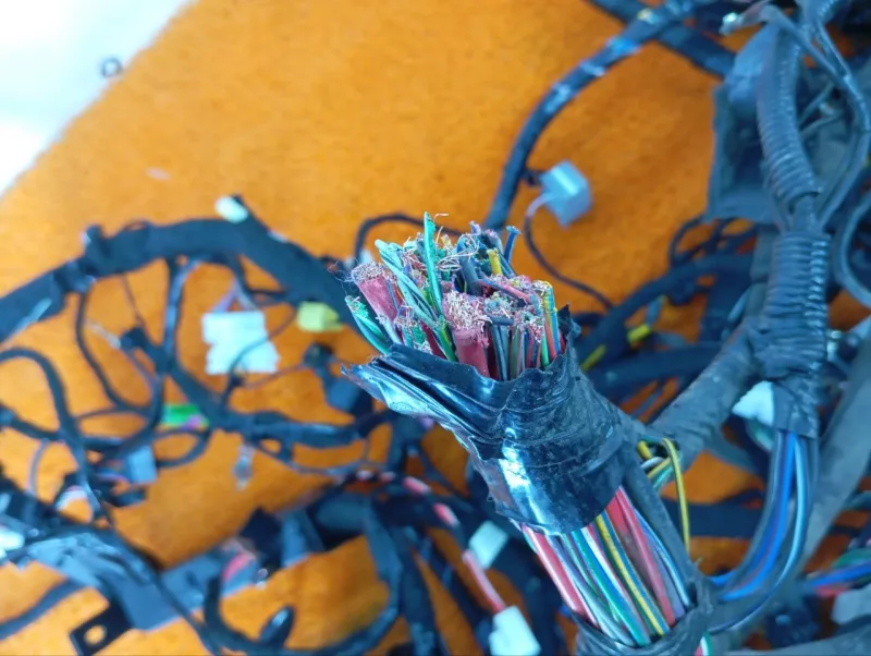 Проводка салона