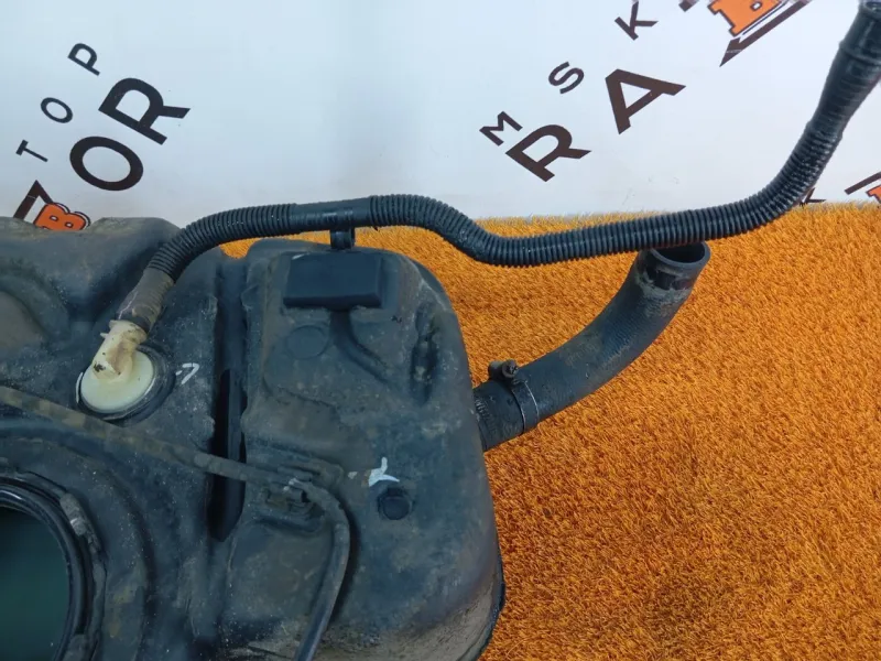 Бак топливный