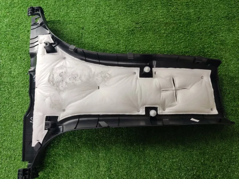 Обшивка центральной стойки