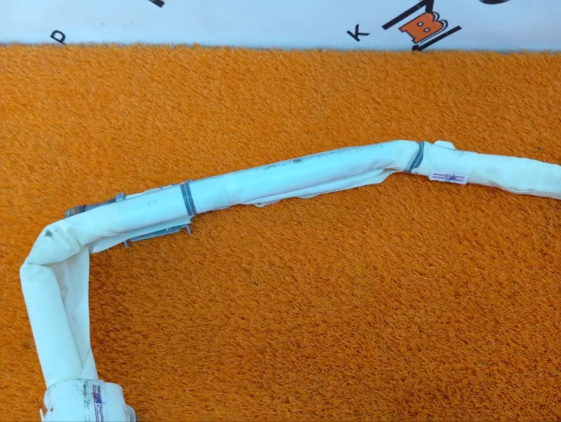 Подушка безопасности боковая