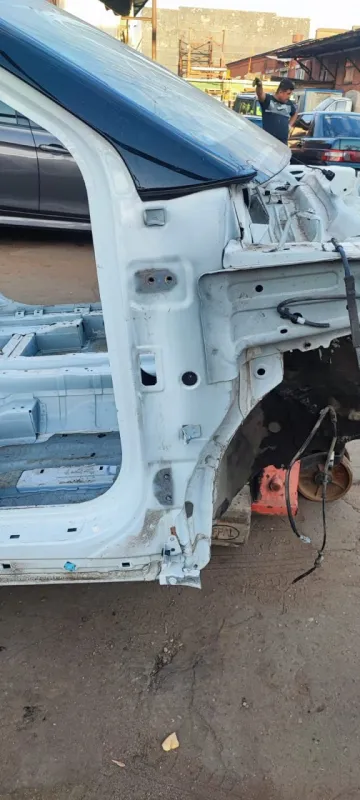 Порог с центральной стойкой