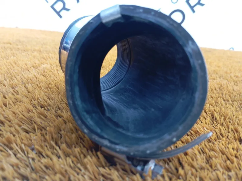 Патрубок интеркулера