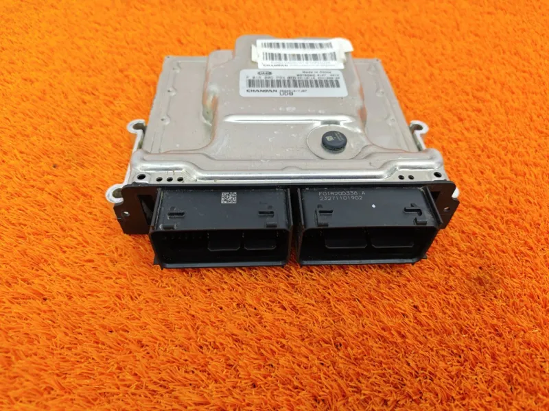 Блок управления двигателем