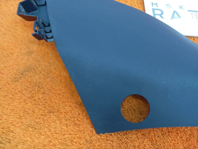 Накладка на стойку кузова