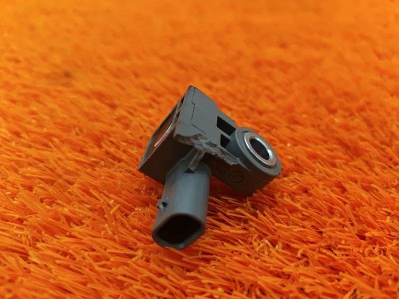 Датчик подушки безопасности