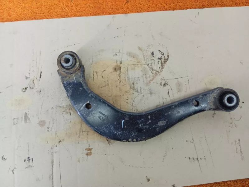 Рычаг подвески