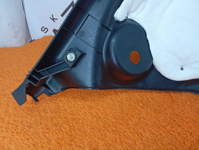 Обшивка багажника