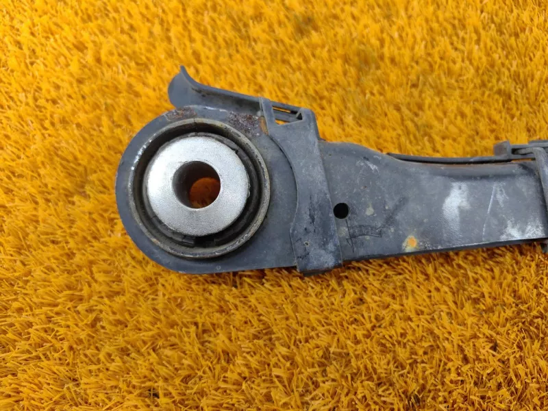 Рычаг подвески