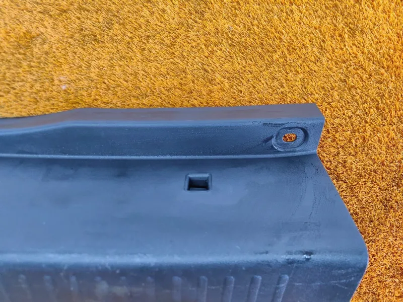 Накладка замка багажника