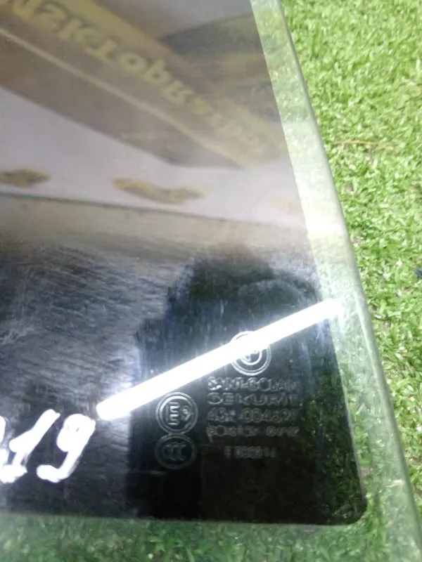 Стекло двери BMW X5 2005 51348402572 E53, заднее правое