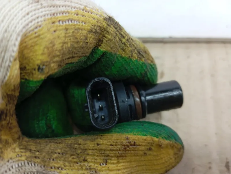 Датчик положения распредвала