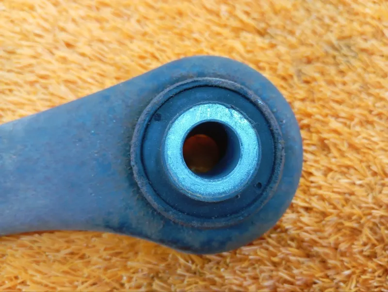 Рычаг подвески