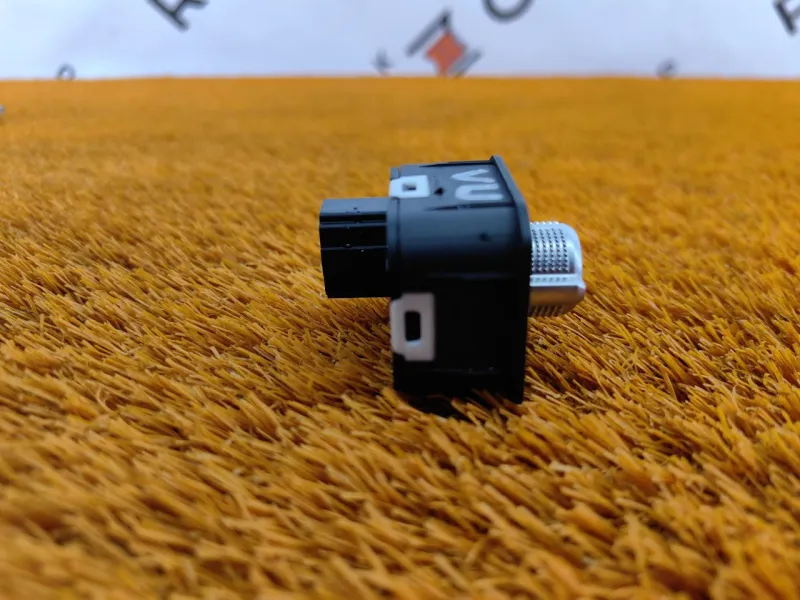 Переключатель регулировки зеркала