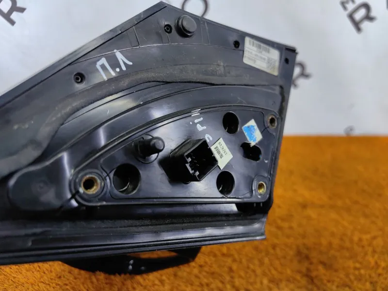 Зеркало боковое