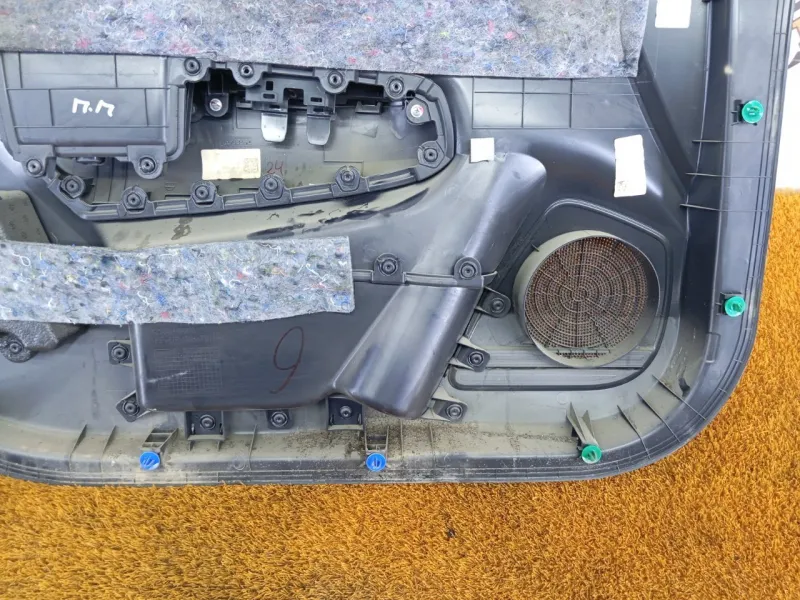 Обшивка двери