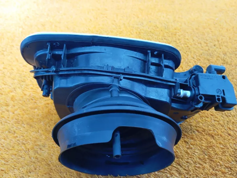 Лючок Бензобака