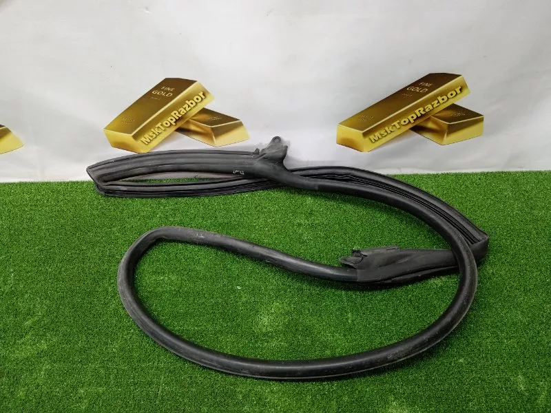 Уплотнитель двери