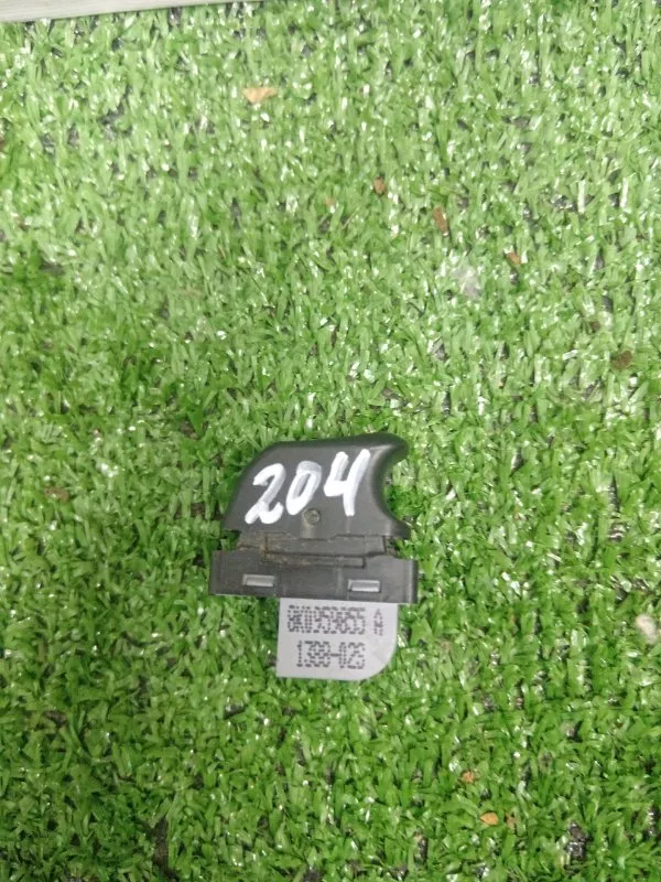 Кнопка стеклоподъемника