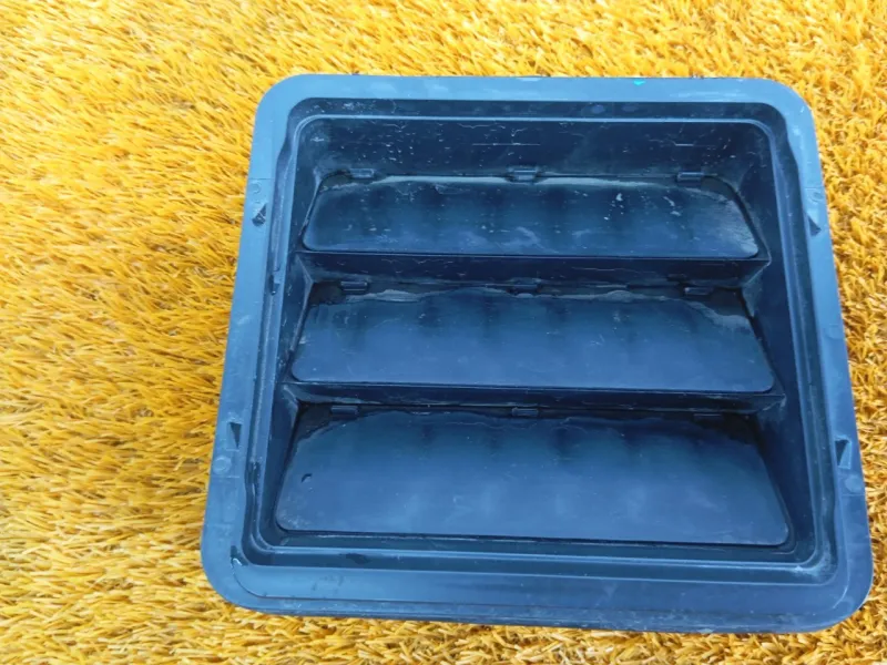 Решетка вентиляционная