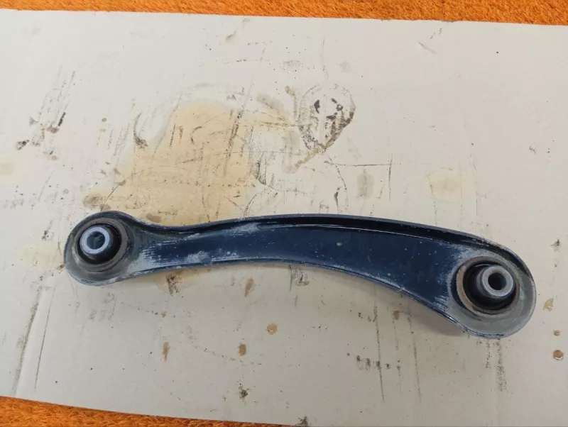 Рычаг подвески