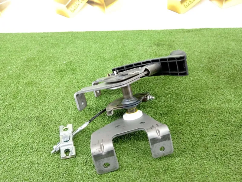 Рычаг стояночного тормоза