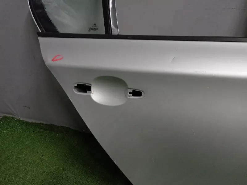 Дверь BMW 1-Series 2008 41527191018 E87, задняя правая