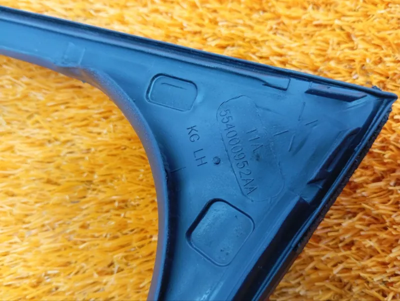 Уплотнитель стекла двери