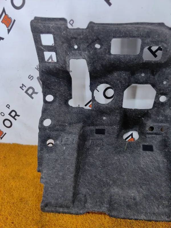 Шумоизоляция моторного отсека