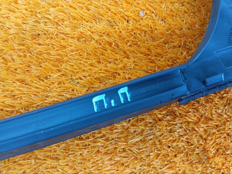 Уплотнитель стекла двери