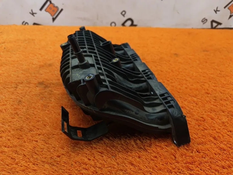 Коллектор впускной