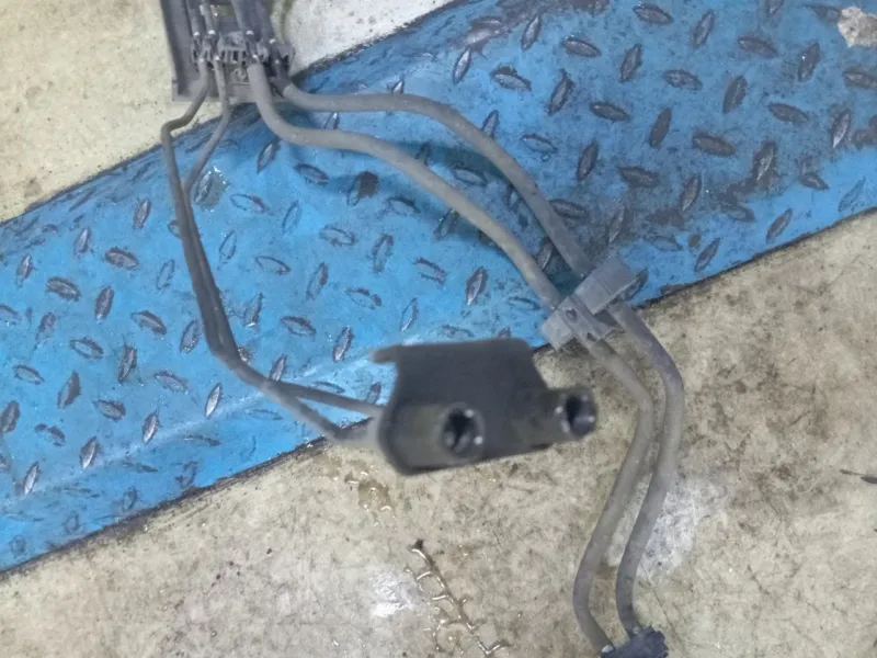 Топливопровод в сборе