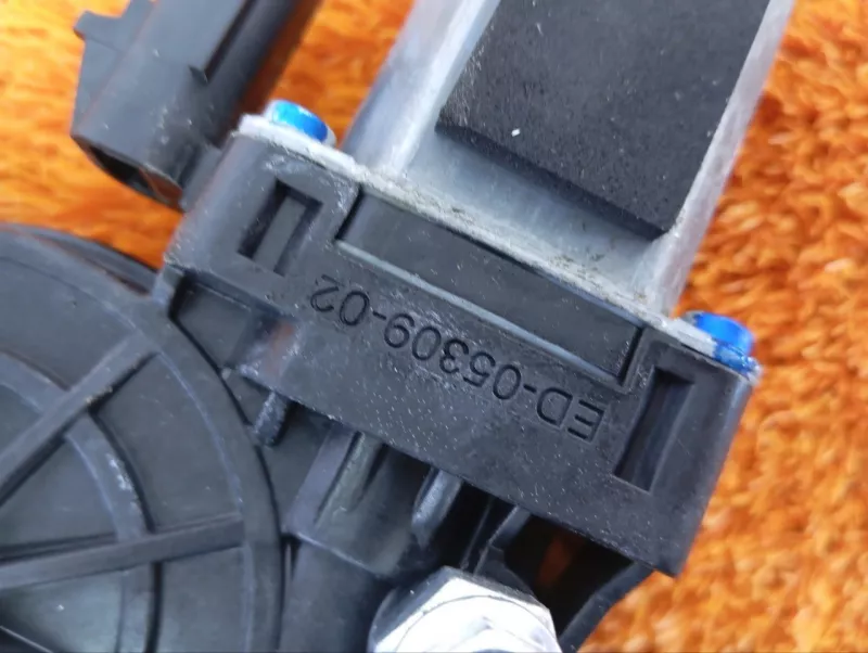 Стеклоподъемник