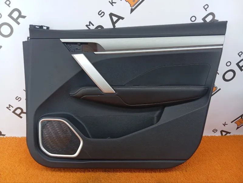 Обшивка двери