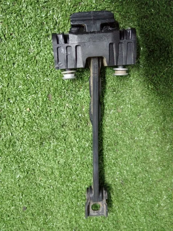 Ограничитель двери