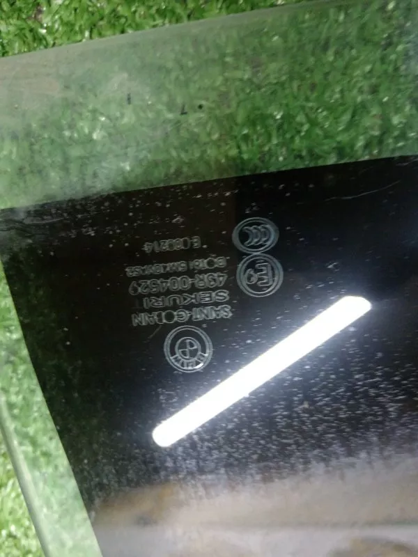 Стекло двери BMW X5 2007 51357137024 E70, заднее правое