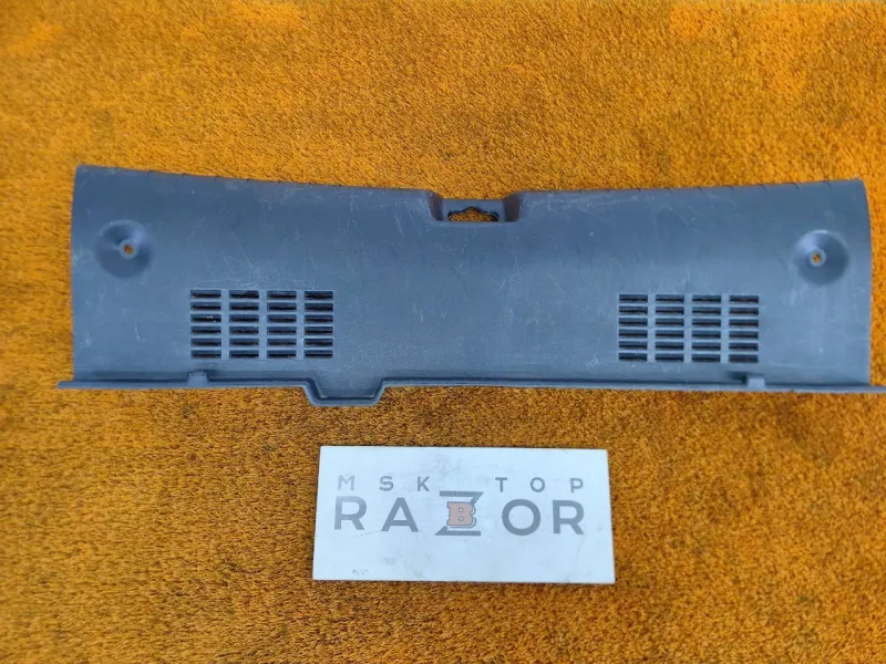 Накладка замка багажника