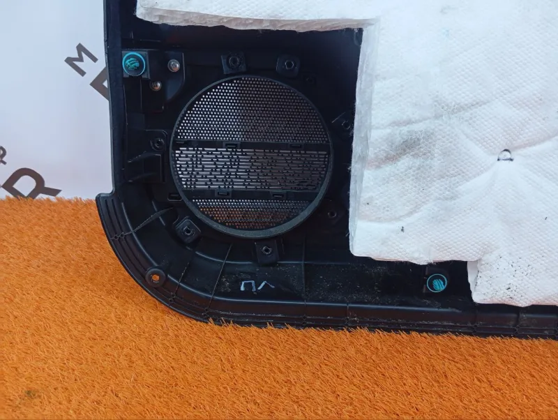 Обшивка двери