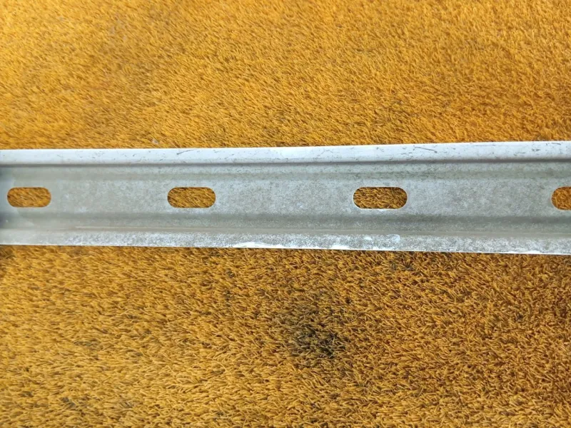 Усилитель бампера