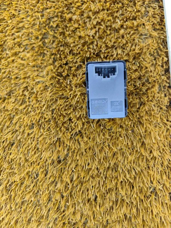 Кнопка стеклоподъемника