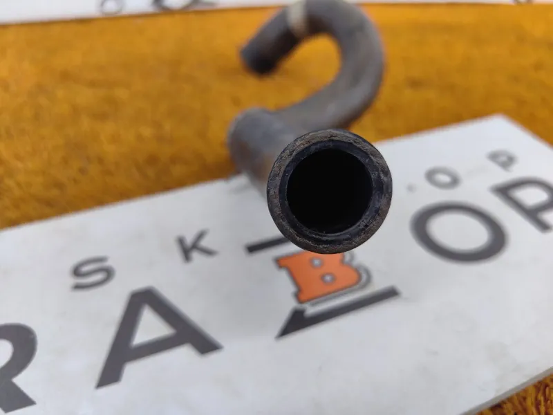 Патрубок радиатора