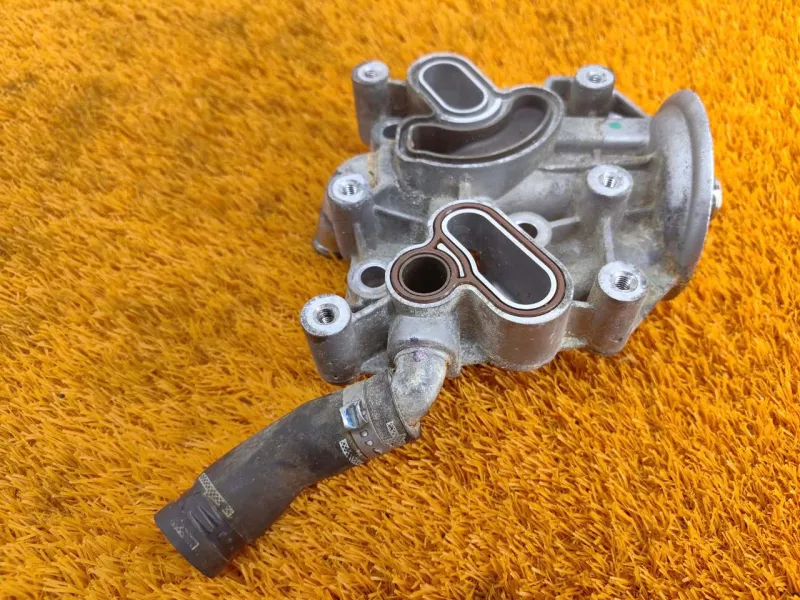 Кронштейн масляного фильтра