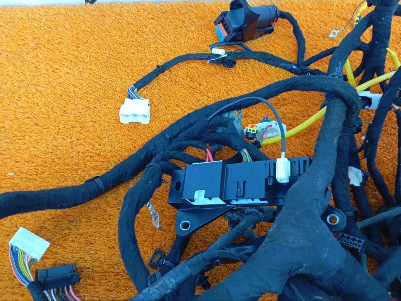 Проводка салона