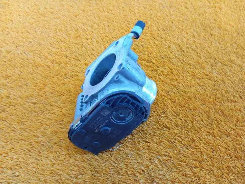 Дроссельная заслонка