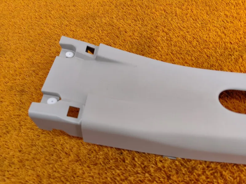 Обшивка центральной стойки