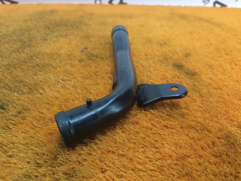 Трубка системы охлаждения