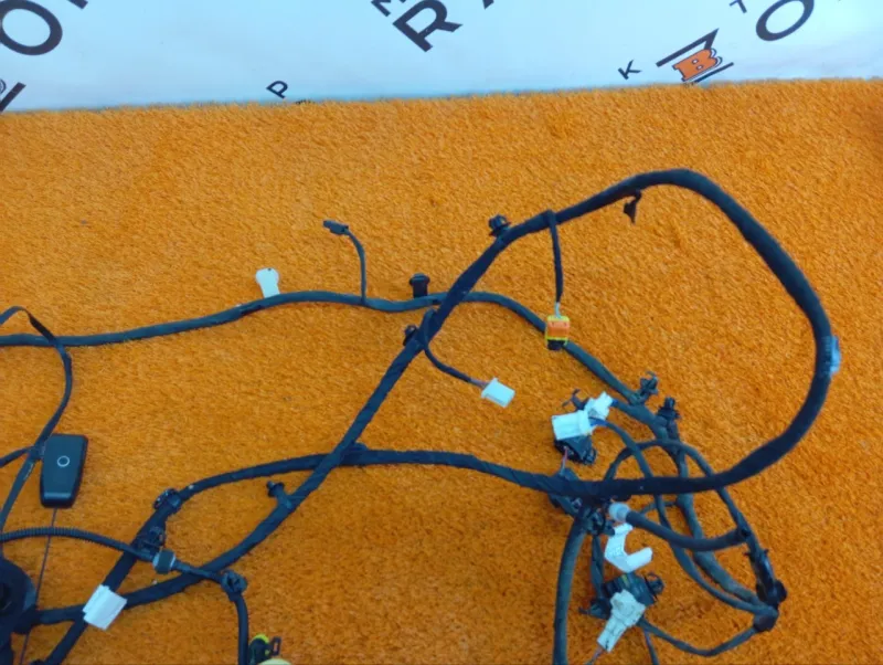 Электропроводка крышки багажника