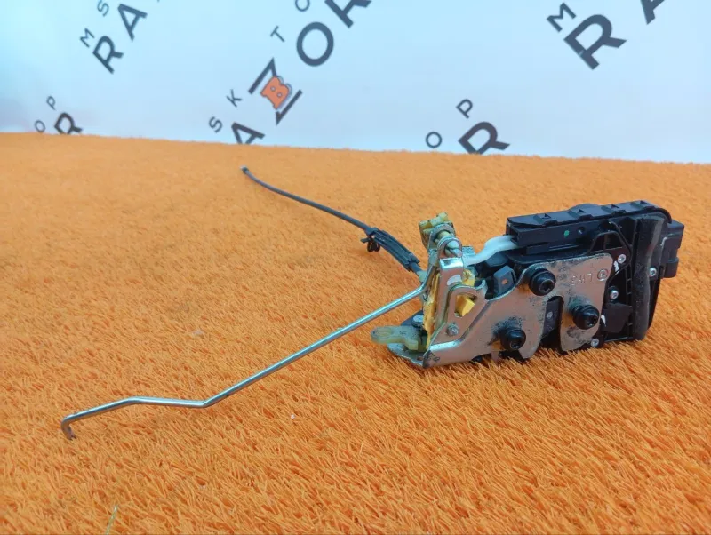 Замок двери