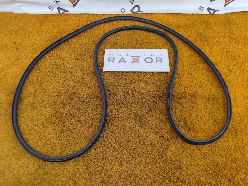 Уплотнитель двери