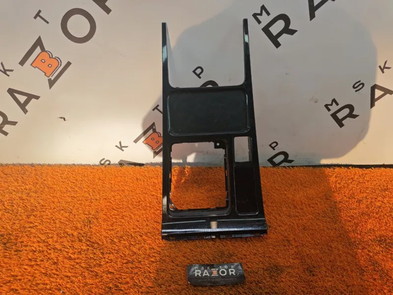 Накладка центральной консоли